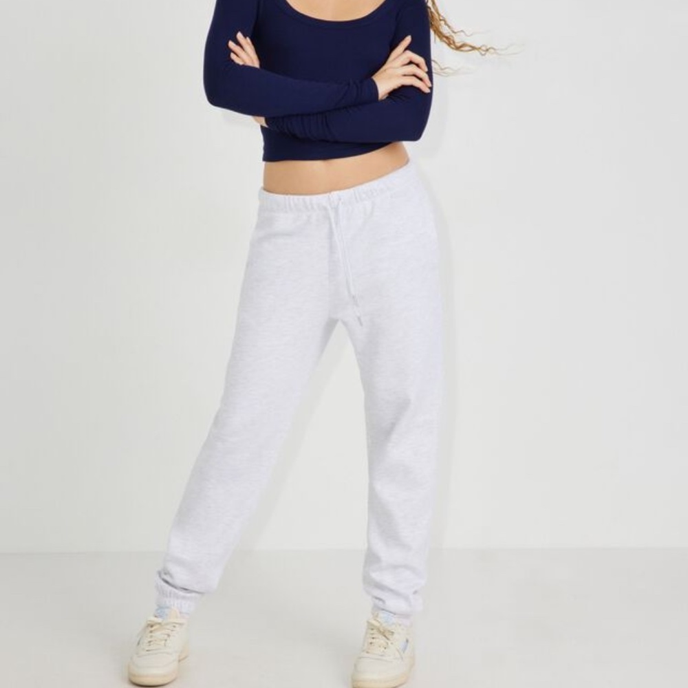 New with tags Garage Grey High Rise Girlfriend Joggers Size XS